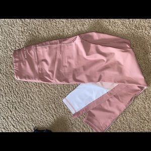 White Fox Boutique Cropped leggings